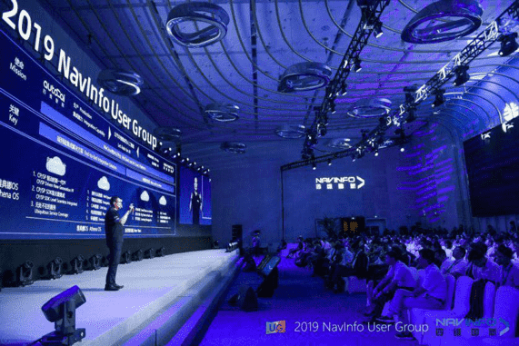 ����������¼���������ά���������ŵ���OS 2.0   ����������徲��ʻ�ռ�